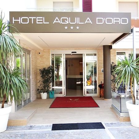 Hotel Aquila D'Oro Misano Adriatico Bagian luar foto