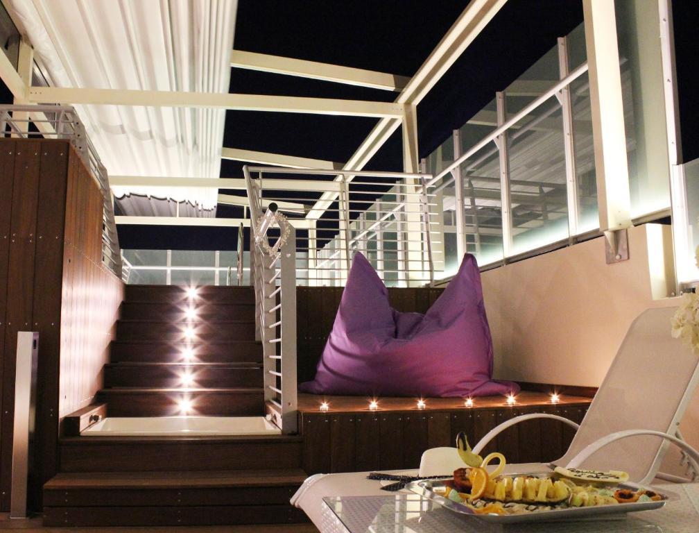 Hotel Aquila D'Oro Misano Adriatico Bagian luar foto
